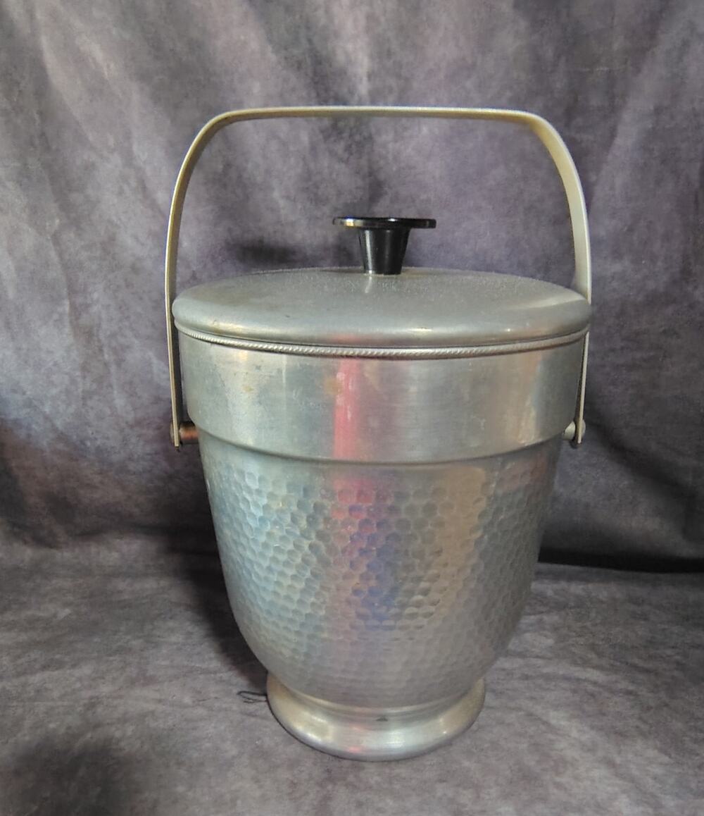 VINTAGE MADE IN ITALY MCM ALUMINUM ICE BUCKET WITH LID